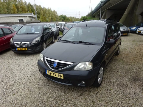 Dacia Logan MCV 1.6-16V Lauréate 7persoons airco trekhaak