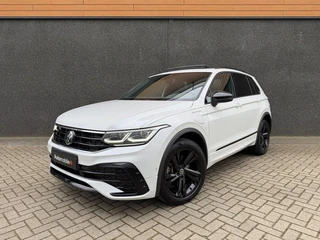 Volkswagen TIGUAN 1.4 TSI eHybrid R-Line Pano IQ Light Matrix Trekhaak Ambi