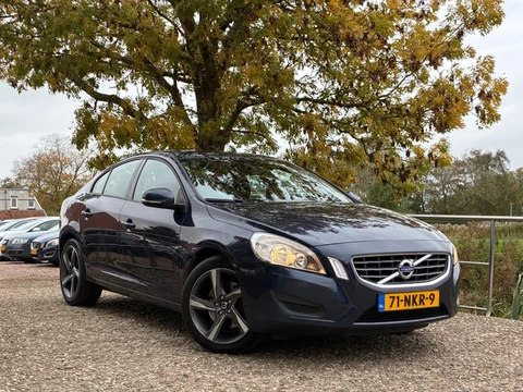 Volvo S60 2.0T Intro Edition | Navi + Clima + Cruise nu €4.975,-!!