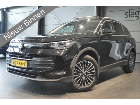 Volkswagen Tiguan 1.5 eHybrid Life clima pano camera led 18 inch !!