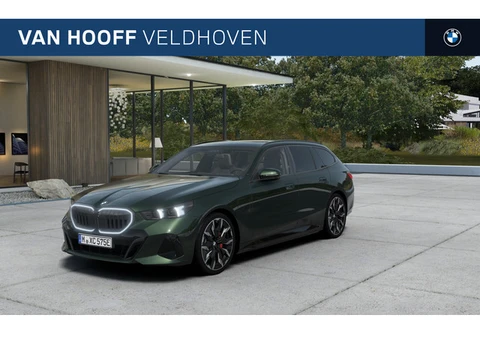 BMW 5 Serie Touring 530e M Sport Automaat / Trekhaak / Panoramadak / Comfort Access / Harman Kardon 