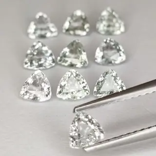 10 pcs Heel lichtgroen/blauw/roze Saffier - 2.91 ct