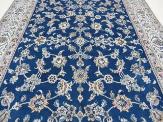 Nain Neu Fein mit Seide Top Qualität - Tapijt - 294 cm -