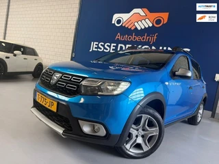 Dacia Sandero 0.9 TCe SL Stepway / bj.2017 / kleur: blauw / camera/navigatie/trekhaak/sportvelgen/NA
