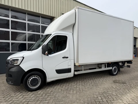 Renault Master T35 2.3 dCi 145 Bakwagen+Laadklep Airco,Cruise,3 persoons
