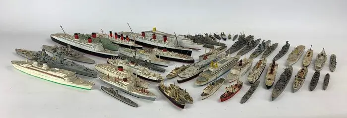 Senza Marchio - Schip Grande lotto di modellini di navi in