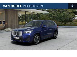 BMW iX1 eDrive20 M Sport / Sportstoelen / Comfort Access / Head-Up / Harman Kardon / Adaptieve LED /