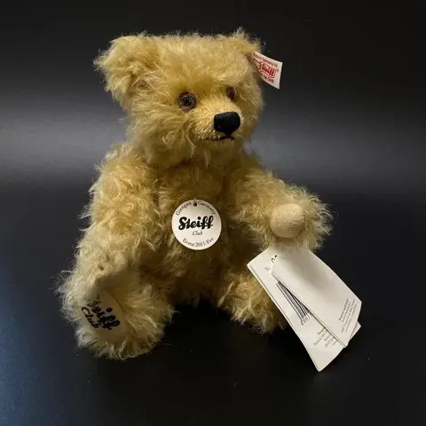 Steiff - 00004 - Beer 421050 - club beer 2011 - 2000-heden