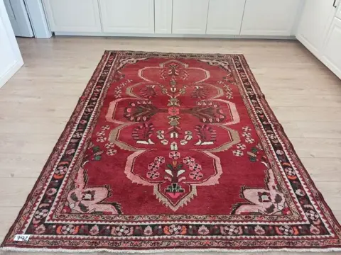 Lilihan - Vloerkleed - 250 cm - 150 cm