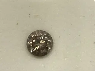 1 pcs Diamant - 0.55 ct - Rond - No reserve price , light