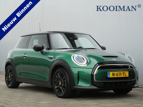 MINI Electric Business Edition 33 kWh Automaat Navigatie / LED / Apple Carplay / SOH 95,9%