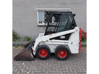 BOBCAT 453 Schranklader