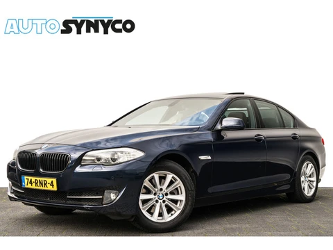 BMW 5 Serie 523i High Executive | Leder | Panoramadak | Memory | Org. NL | Zwarte Hemel | TV Scherme