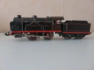 Bing - 3880 - locomotief met veeraandrijving