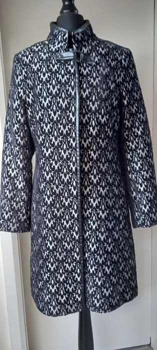 Louis Féraud - Velvet Embossed Trenchcoat