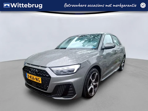 Audi A1 Sportback 30 TFSI S edition S-tronic / LED verlichting / App-connect / Parkeersensoren / S-L
