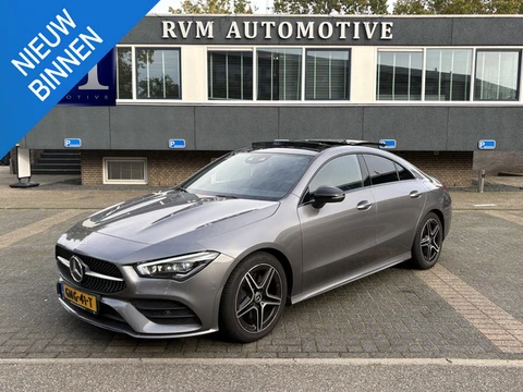 Mercedes-Benz CLA-klasse 200 Luxury Line STOELVERWARMING | PANORAMADAK | APPLE CARPLAY / ANDROID AUT