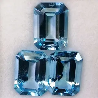 3 pcsBlauwe topaas - 26.30 ct