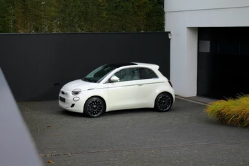 FIAT 500E 500E, La Prima, 3+1, Camera, Cruise, Navi, DAB