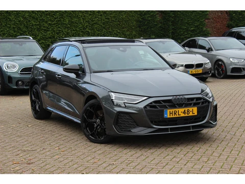 Audi A3 Sportback 40 TFSI e S edition / Panoramadak / Head-up / Camera / RS Seats / Keyless / Sfeerv