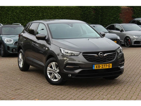 Opel Grandland X 1.2 Turbo Innovation / Distr.riem VV / CarPlay / Parkeerhulp V+A / Keyless / 18'' /