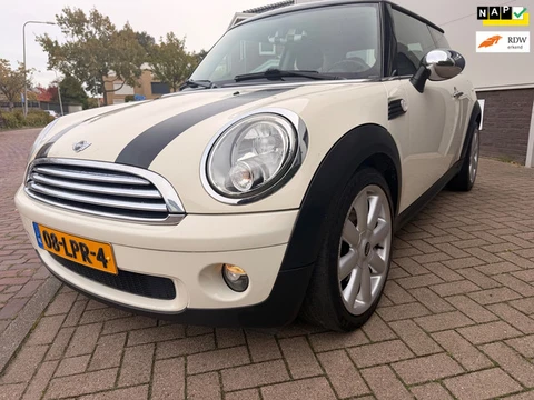 Mini 3-Deurs 1.6 One MINIMALIST Business Line/Airco/Cruise-c/Navi/Nette auto/Aux