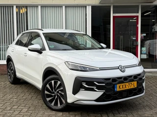 VOLKSWAGEN T-ROC 1.5 eTsi Life First Edition Automaat I Carplay I Stoelverwarming I Camera I Adapt. Cruise control