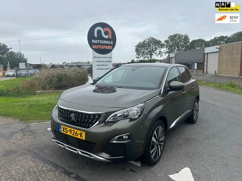 Peugeot 3008 | 2019 | 1.2 PureTech Allure 131 pk | Handgeschakeld | Navi | Trekhaak