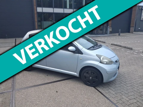 Toyota Aygo 1.0-12V + ((( apk aprl 2027 )))