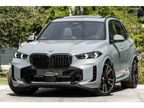 BMW X5 xDrive50e M-SPORT Pro ** LED, GRAU LEDER, NAVI+, PANORAMA, TREKH, 22-invh LMV, LUCHT ** Ex BM