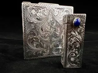 Lippenstift houder en poeder compact (2)