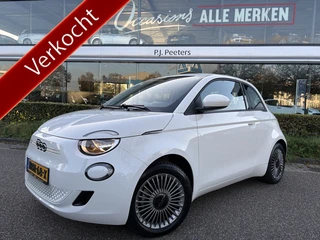 Fiat 500E Urban 42 kWh Airco - Apple carplay - Draadloze telefoonlader - Navigatie - Licht metalen v