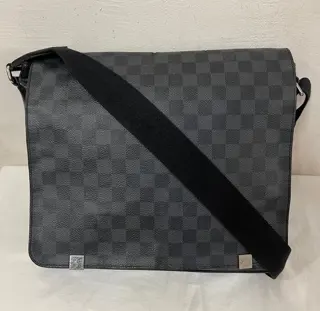 Louis Vuitton - district MM damier graphite no reserve