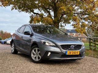 Volvo V40 Cross Country 2.0 T3 Momentum | Cross Country + Navi + Cruise Nu € 8.975,-!!!