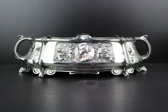 Art Nouveau grote bloemstuk bloemenschaal.