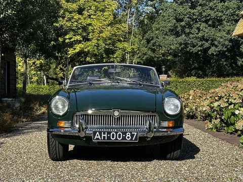 MG B type Cabriolet MG-B Cabriolet Chrome model 1971 Leder LM wielen