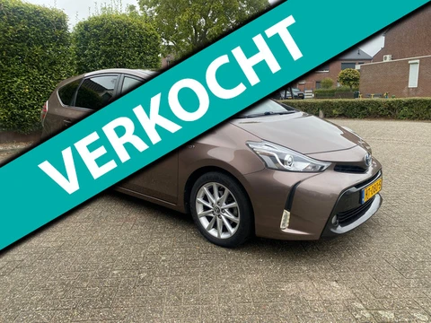 Toyota Prius + 1.8 Active