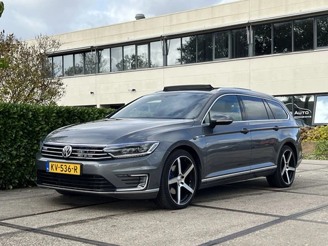 Volkswagen Passat Variant 1.4 TSI GTE |PANO|STOELVERW|TREKHAAK|ADAPTIVE CRUISE|CARPLAY|