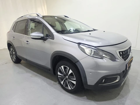Peugeot 2008 1.2 PureTech Allure Aut Trekhaak Panorama