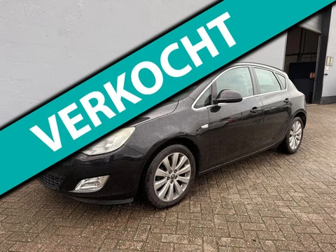 Opel Astra 1.4 Turbo Cosmo - VERSNELLINGSBAK HOORBAAR!