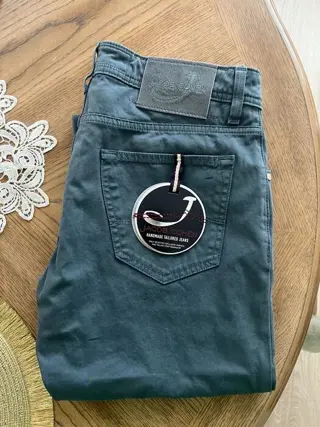 Jacob Cohen - NEW - Luxury Craftsmanship - Tailored in