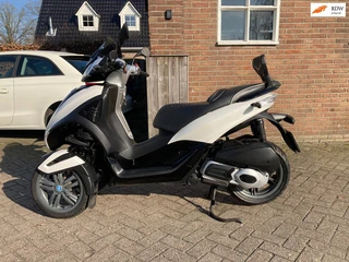 Piaggio Scooter 300ie LT MP3 Yourban met autorijbewijs te rijden bj 2012 inruil is mogelijk