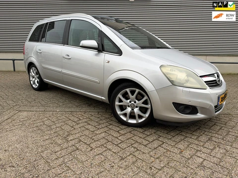 Opel Zafira 2.2 Executive