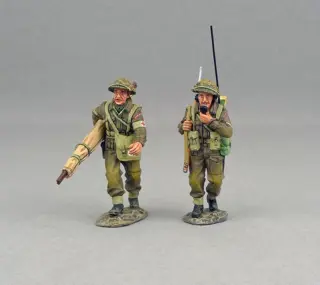 King and Country - DD166 + DD171 - Streatcher Bearer +