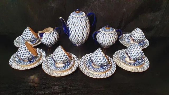 Anna Yatskevich - Lomonosov Imperial Porcelain Factory -