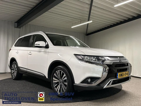 Mitsubishi Outlander 2.0 Connect Pro Automaat | Trekhaak | Navi