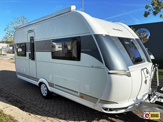 Hobby De Luxe 460 UFE met mover en voortent