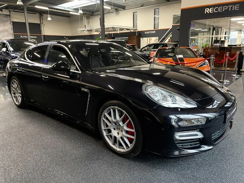 Porsche Panamera 4.8 Turbo 501 PK AWD YOUNGTIMER PASM