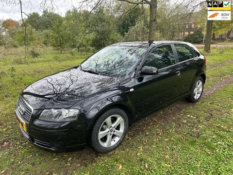 Audi A3 1.6 Attraction APK 04-11-27