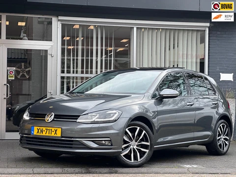Volkswagen Golf 1.5 TSI Highline Business AUTO / ACC / VIRTUAL / PANO